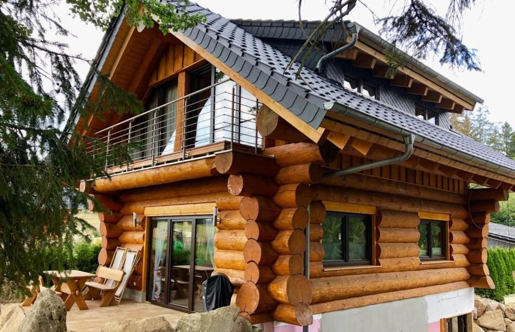 Naturstammhaus und Appartements Zum Brockenbaecker Tanne Exterior foto