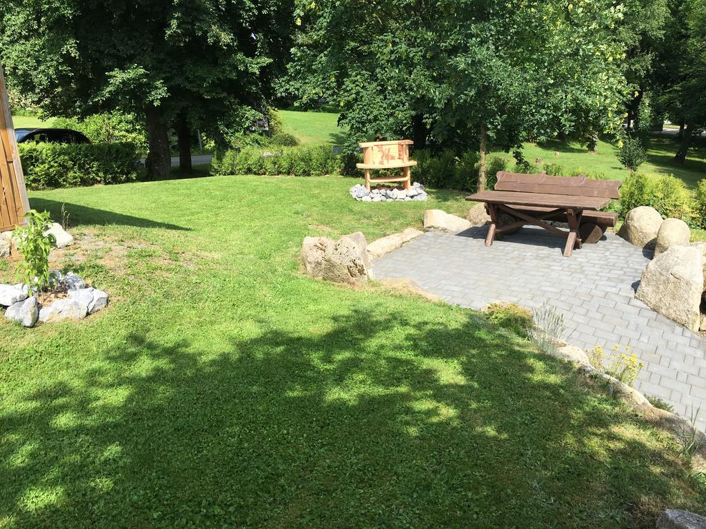 Naturstammhaus und Appartements Zum Brockenbaecker Tanne Exterior foto